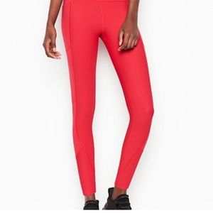 VS red total knockout tight